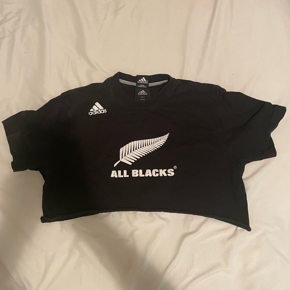 Adidas all blacks cropped t-shirt